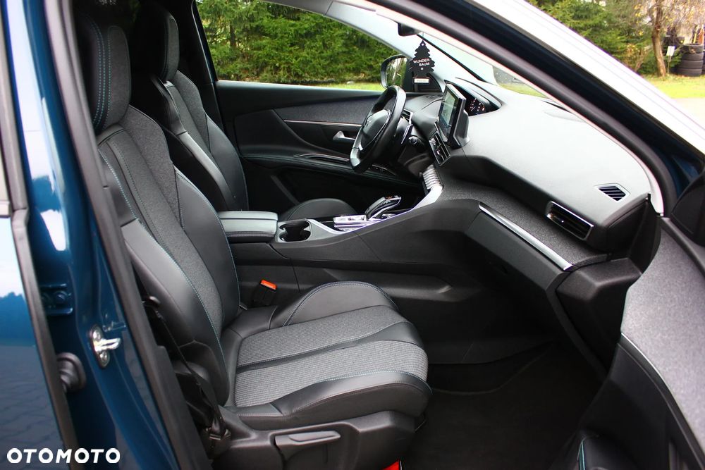 Peugeot 5008 1.5 BlueHDI Allure S&S EAT8 - 39