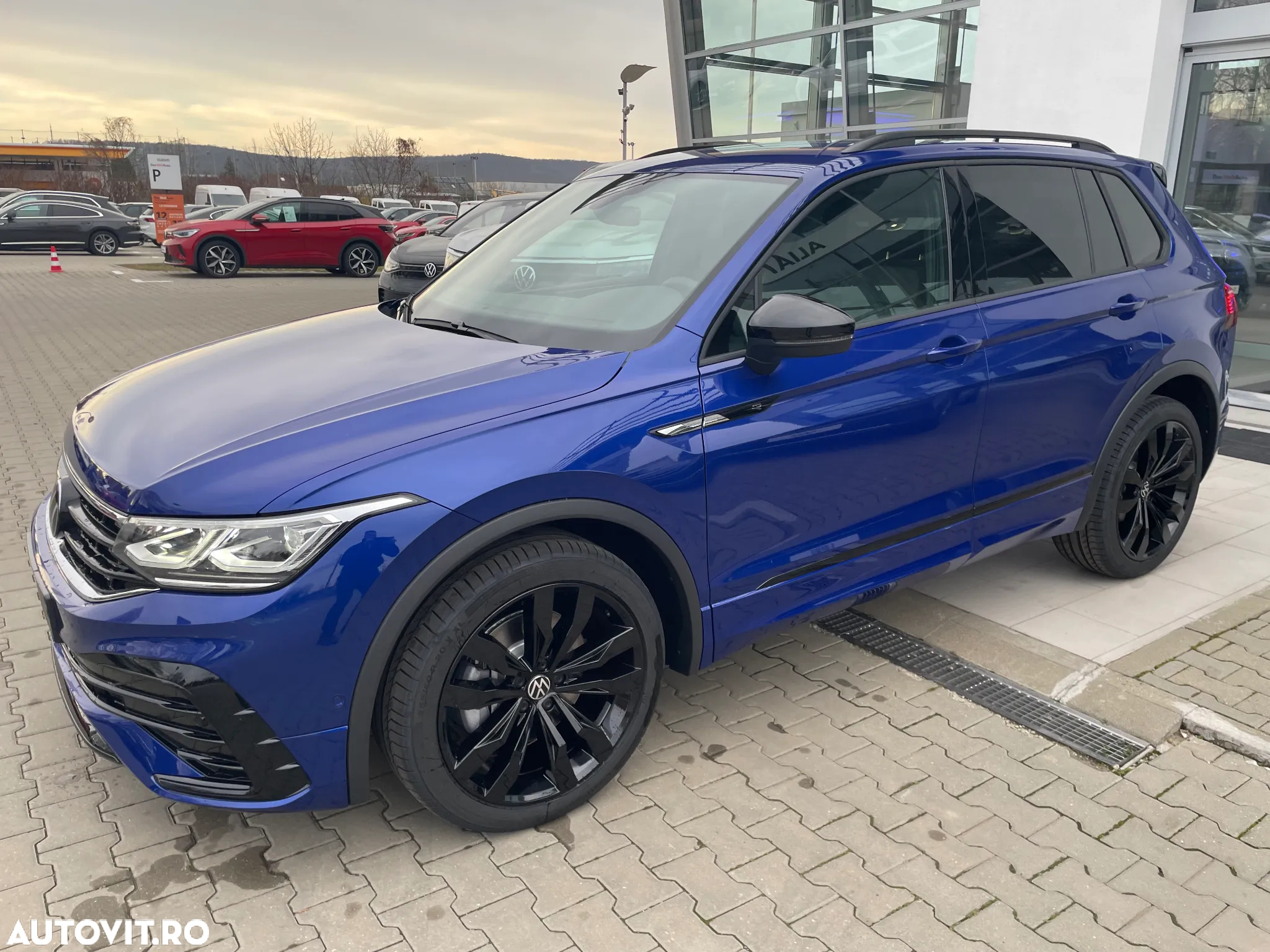 Volkswagen Tiguan - 8