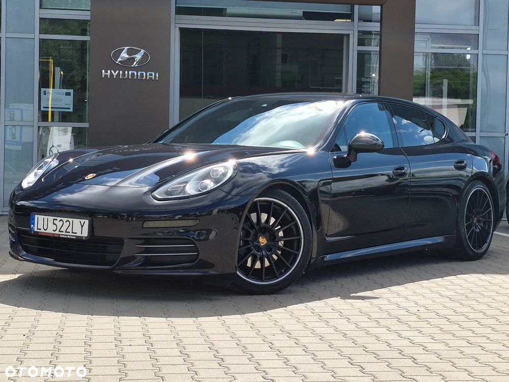 Porsche Panamera 4 Edition - 1