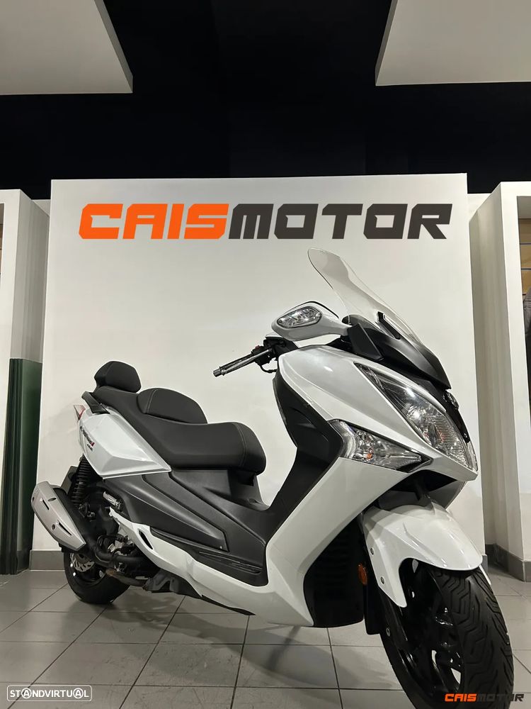 Sym GTS - 4