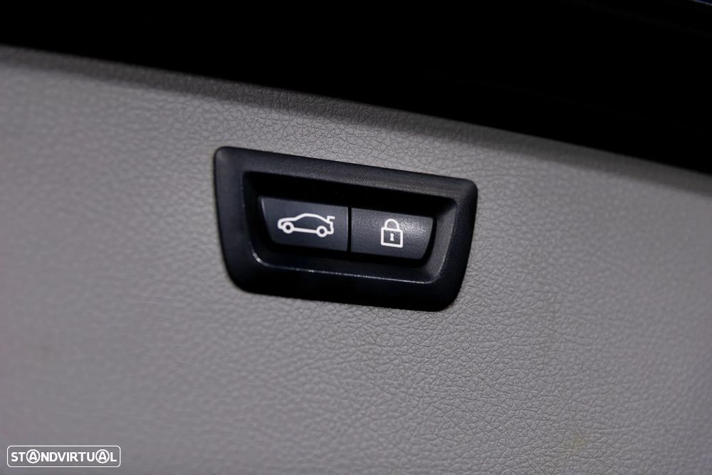 BMW 320 d Aut. Luxury Line - 26
