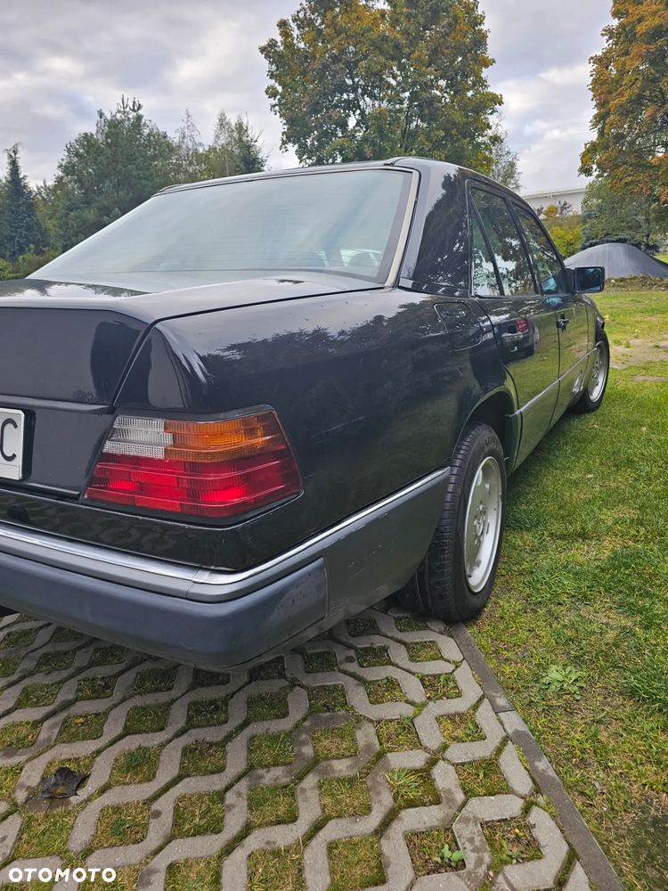 Mercedes-Benz W124 (1984-1993) - 31