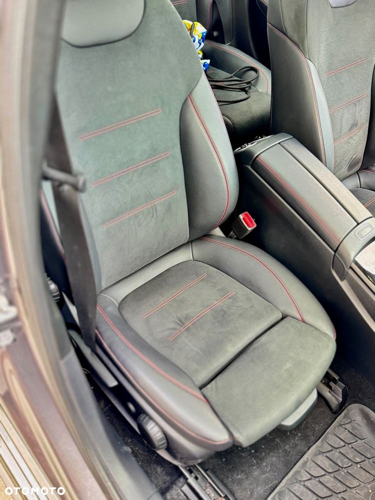 Mercedes-Benz Klasa A 220 4Matic 7G-DCT AMG Line - 8
