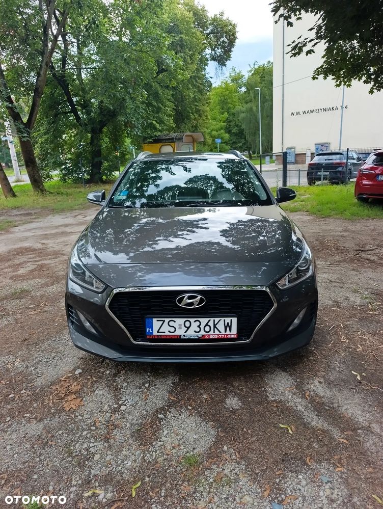 Hyundai i30 1.6 D Classic + - 3