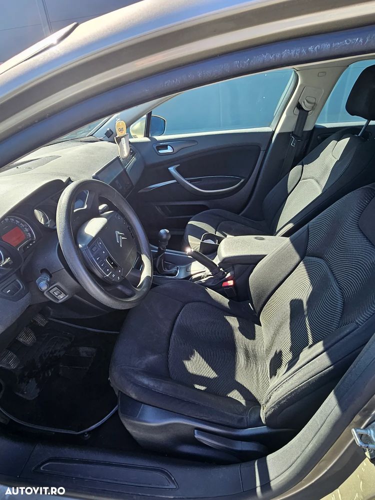 Citroën C5 1.6HDi FAP Susp M X - 5