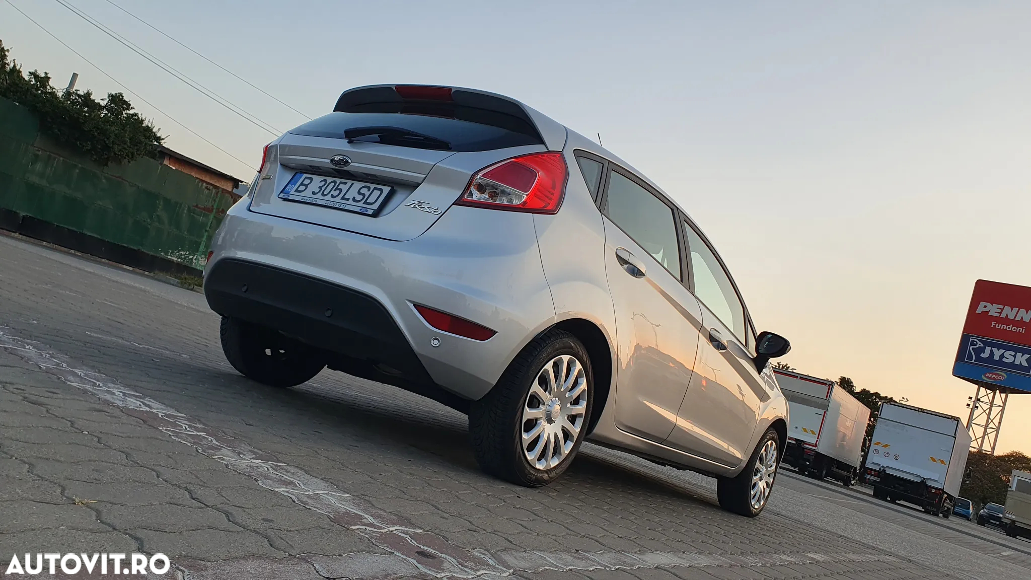 Ford Fiesta 1.0 Start Stop Trend - 32