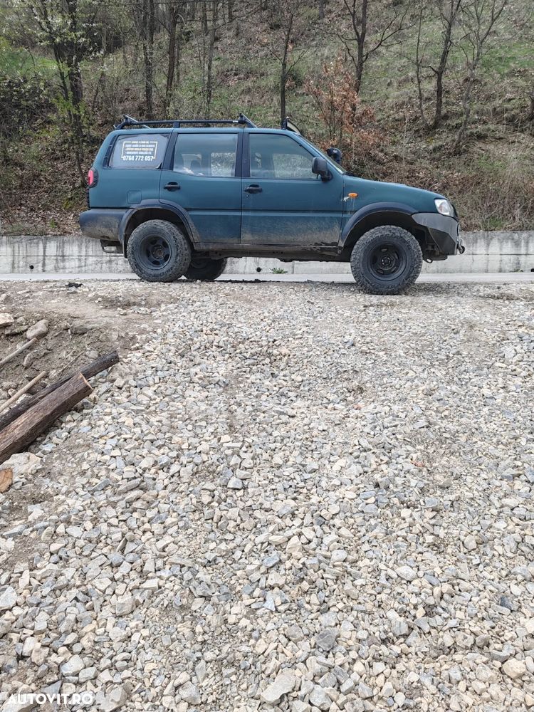Nissan Terrano 2.7 TDI Sport HT - 2