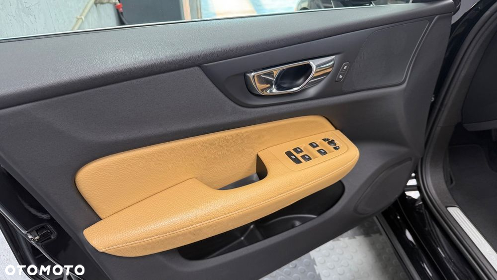 Volvo V60 D4 Inscription - 8