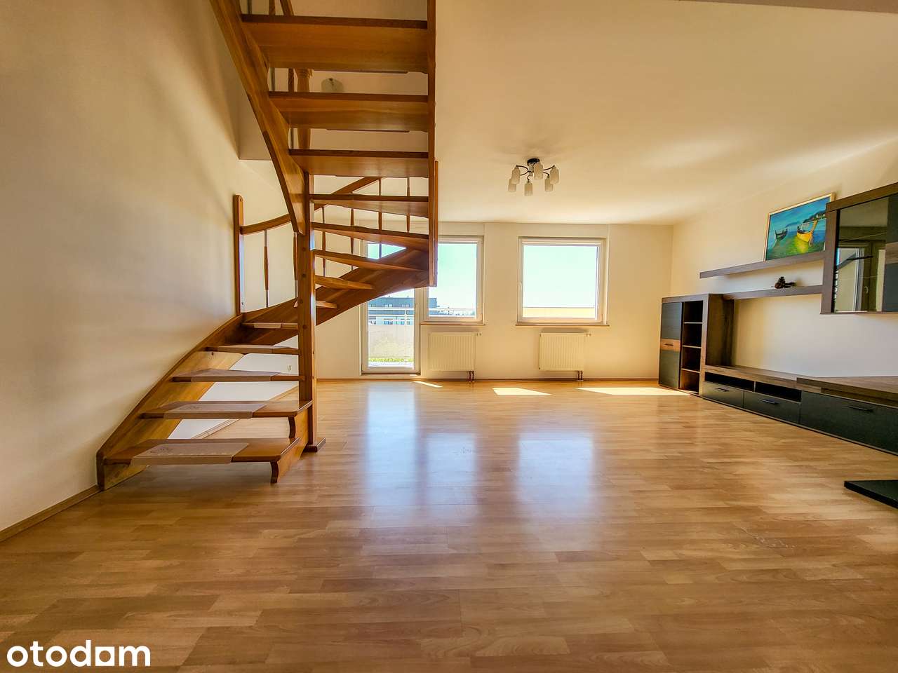 Ponad 100m2 po podłodze | Przestronny Salon | Dwupoziomowe | 2 balkony