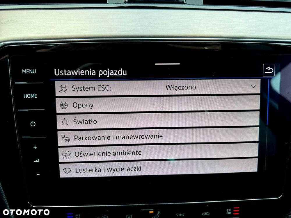 Volkswagen Passat - 38