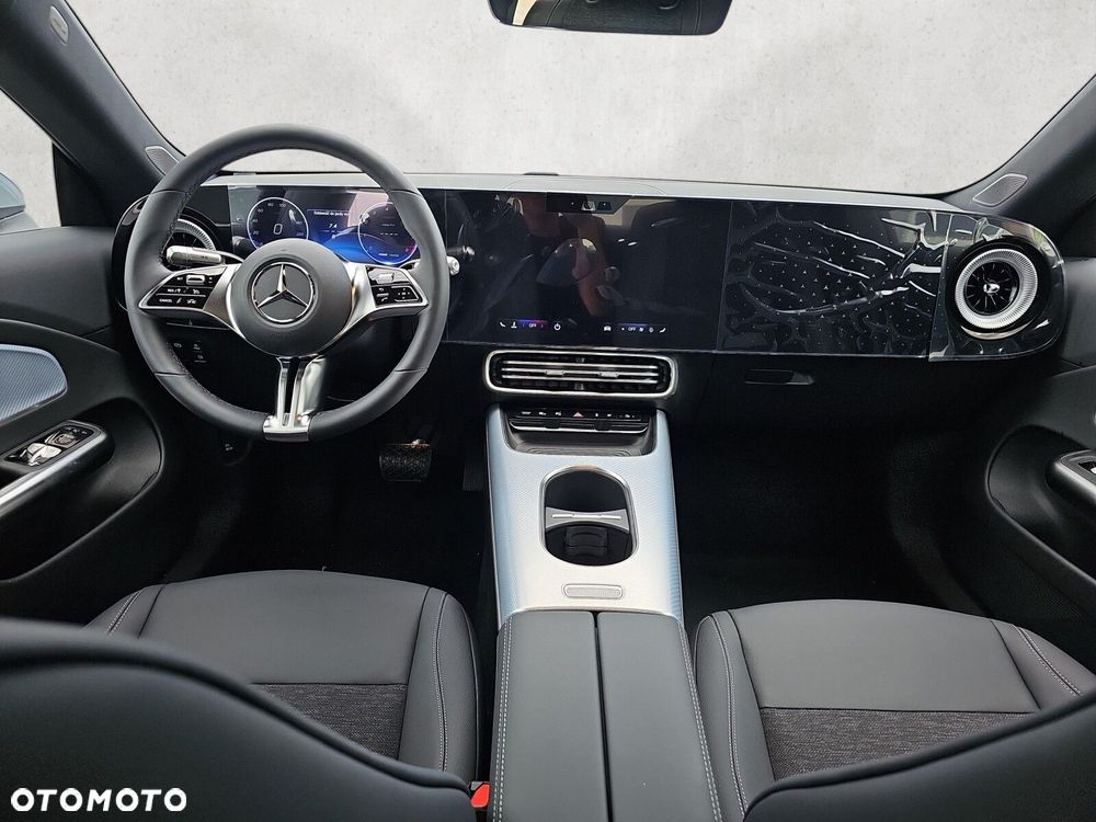 Mercedes-Benz CLA - 15