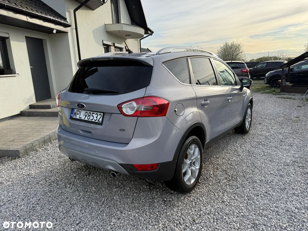 Ford Kuga 2.0 TDCi 2x4 Titanium - 14