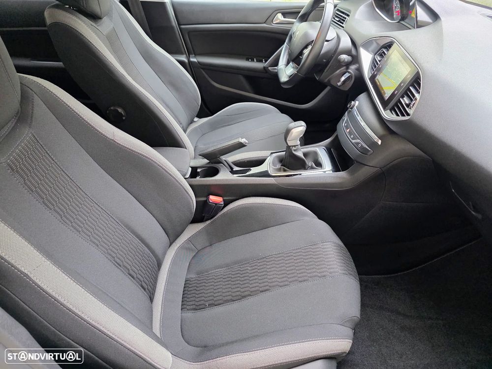 Peugeot 308 1.6 BlueHDi Style - 43