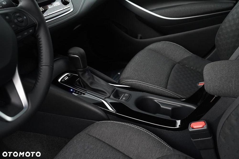 Toyota Corolla 1.8 Hybrid Comfort - 23