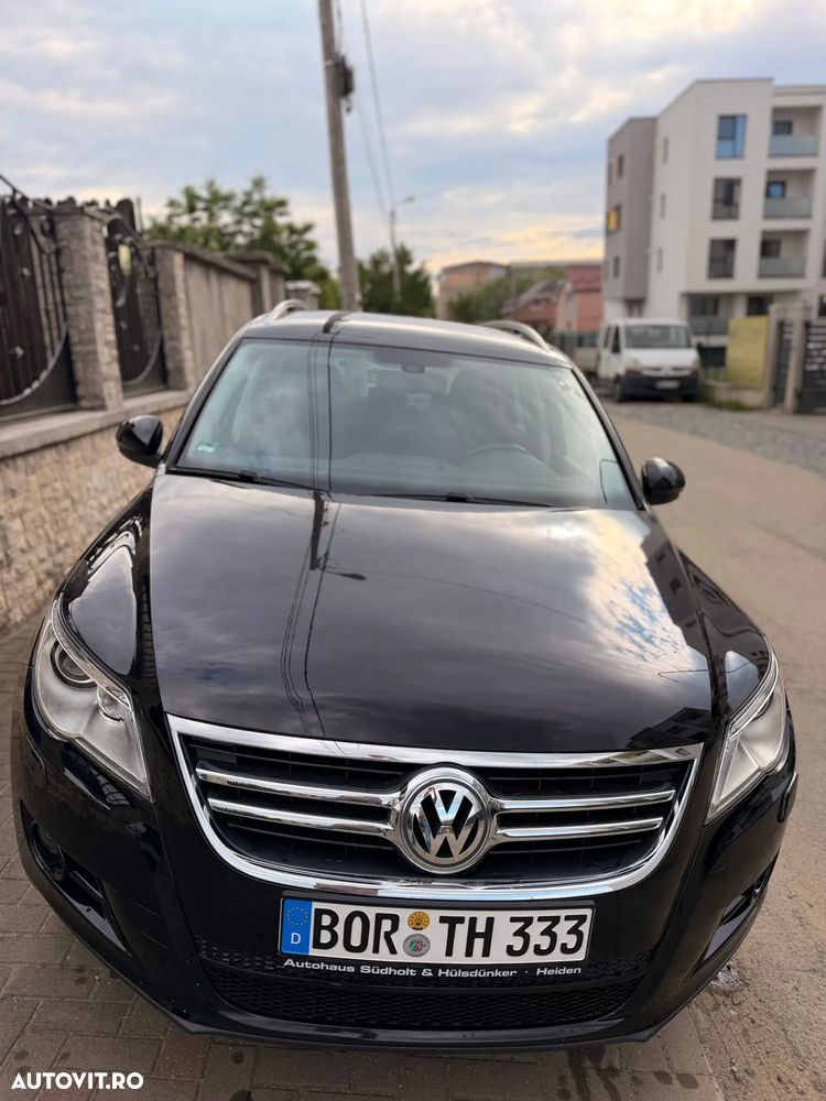 Volkswagen Tiguan - 2