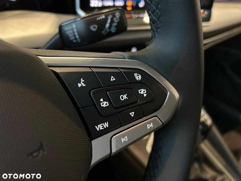 Volkswagen Golf - 13