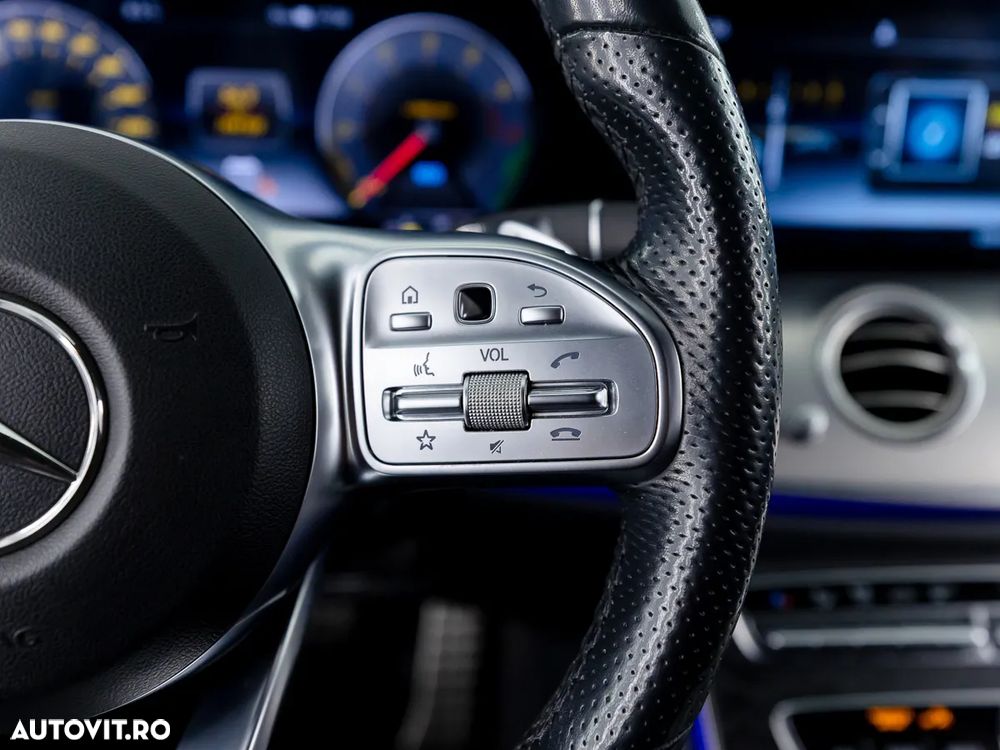 Mercedes-Benz E 300 de 9G-TRONIC AMG Line - 22