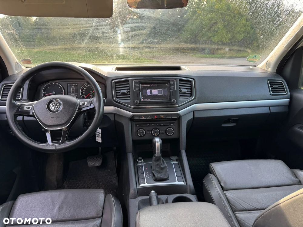 Volkswagen Amarok - 10