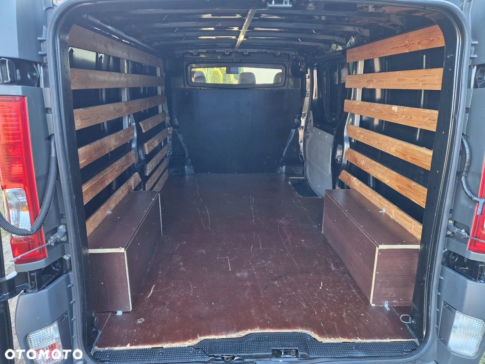 Opel Vivaro - 21