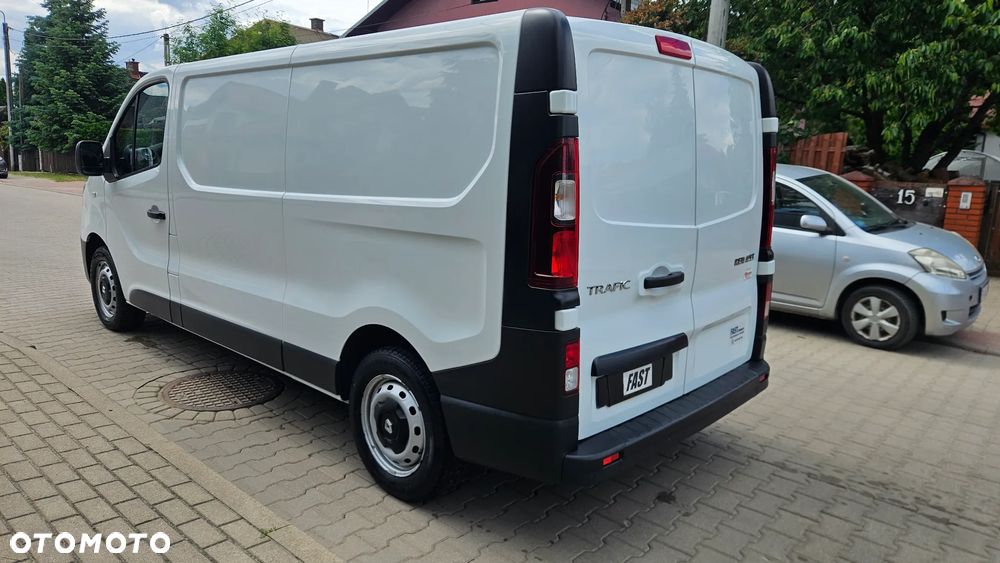 Renault TRAFIC - 6