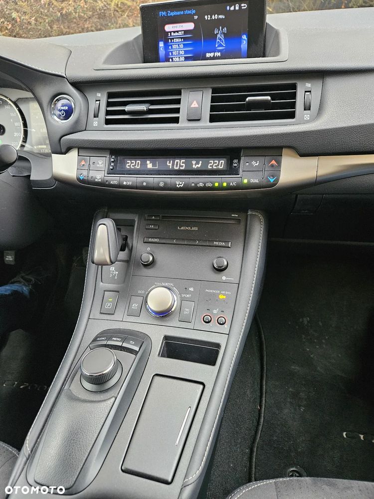 Lexus CT 200h Business Edition - 10