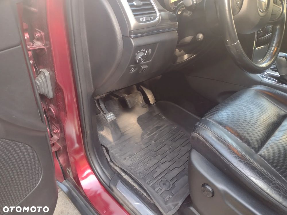 Jeep Grand Cherokee - 27