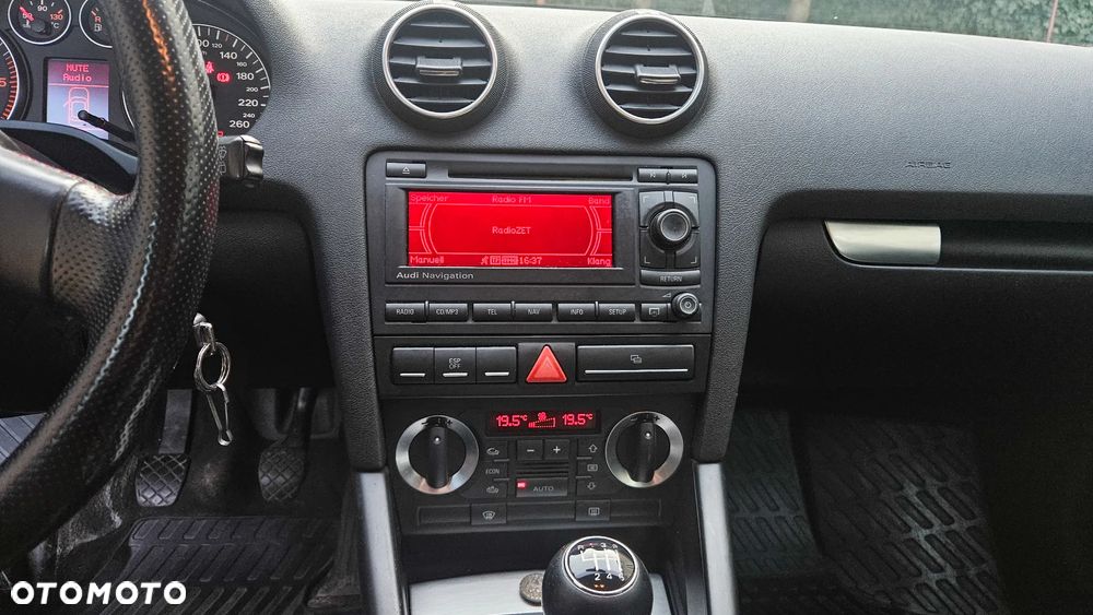 Audi A3 Sportback - 3