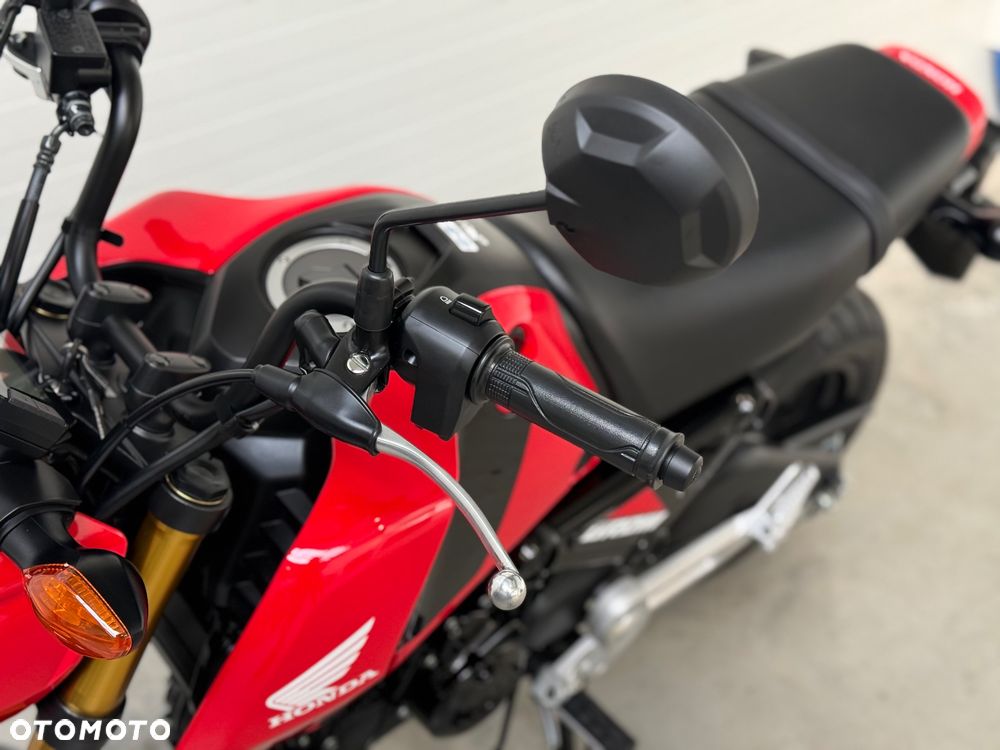 Honda MSX 125 - 24