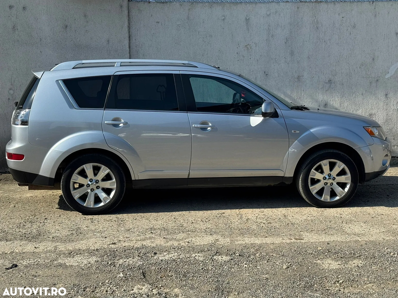 Mitsubishi Outlander 2.4 MIVEC NAVI Instyle Aut - 5