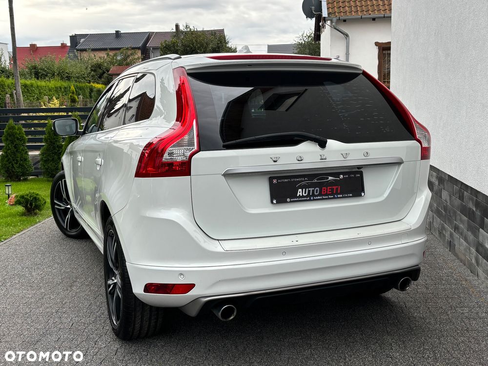 Volvo XC 60 D4 AWD Geartronic RDesign - 12