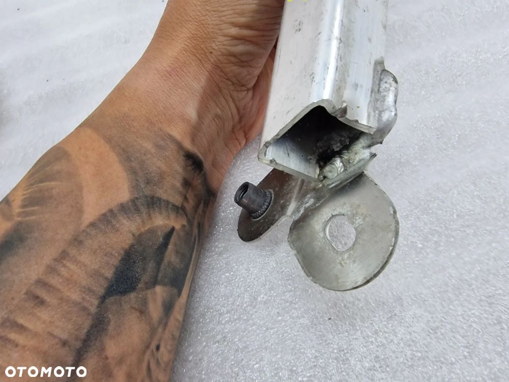 RANGE ROVER EVOQUE II L551 19- LEWY / PRAWY WSPORNIK BELKI / OSŁONY POD SILNIK , NR K8D26E031BD / K8D26E031AD , NR AUKCJI SZ22 - 14