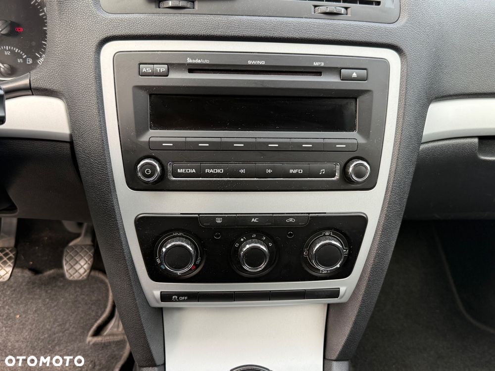 Skoda Octavia 1.6 TDI Ambiente - 10