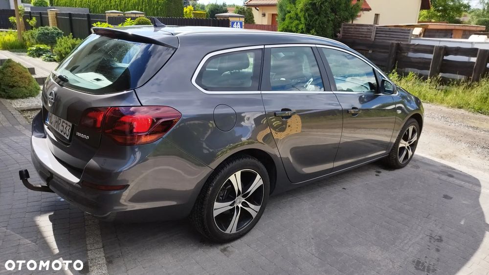 Opel Astra 1.4 T Cosmo - 34