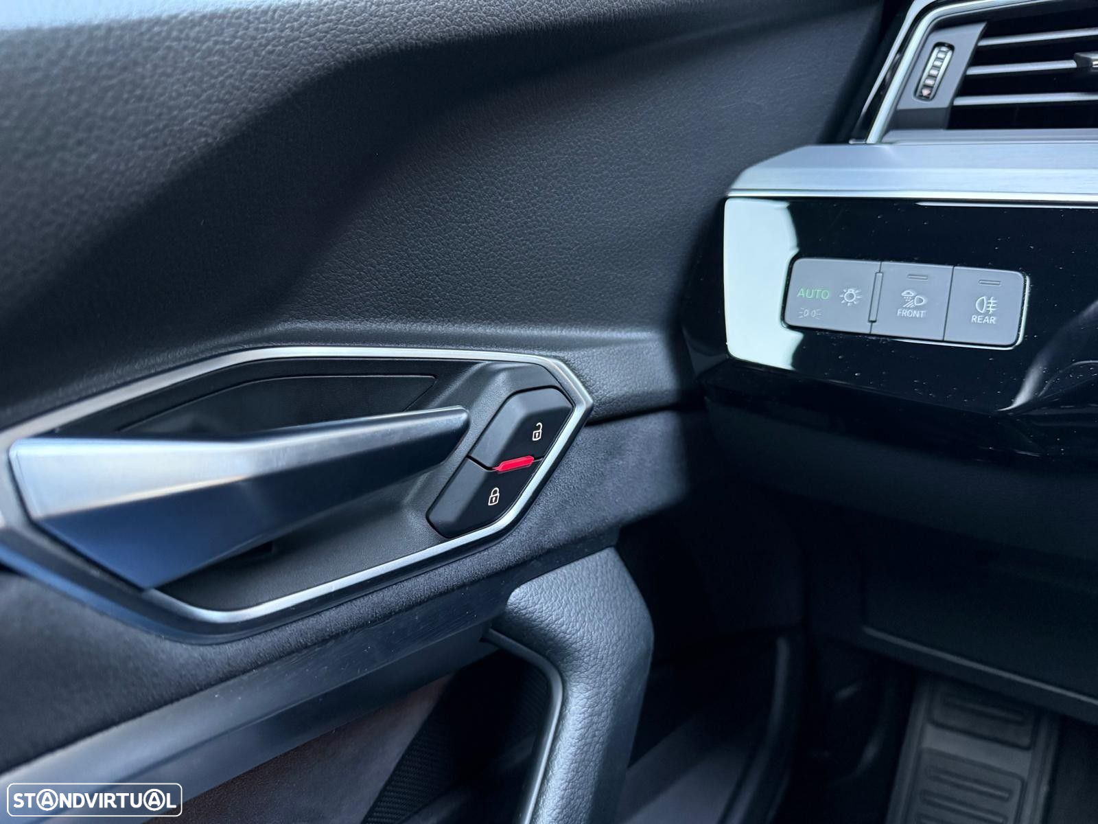 Audi e-tron 55 quattro S line - 31