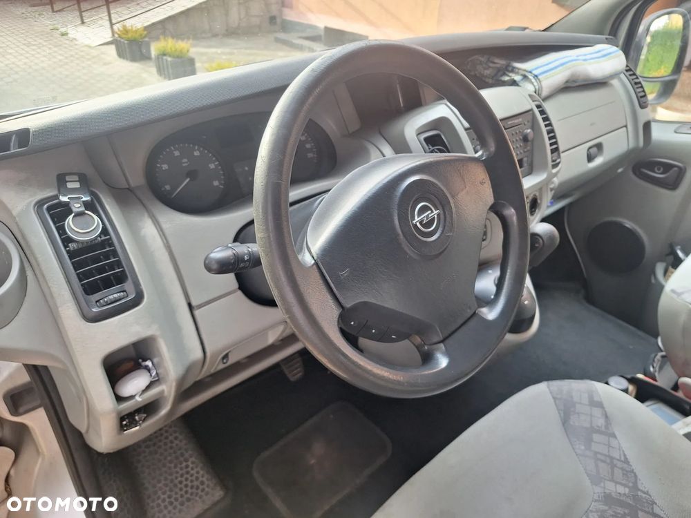 Opel Vivaro - 13