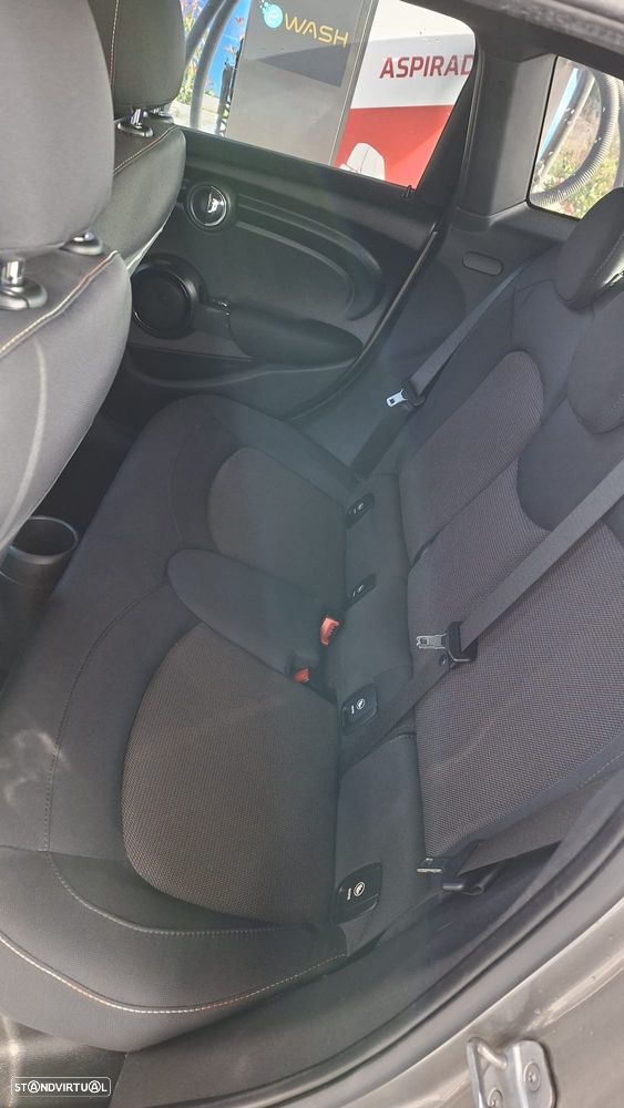 MINI 5 Portas One D - 12