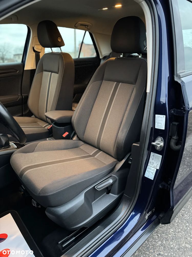 Volkswagen T-Roc - 31