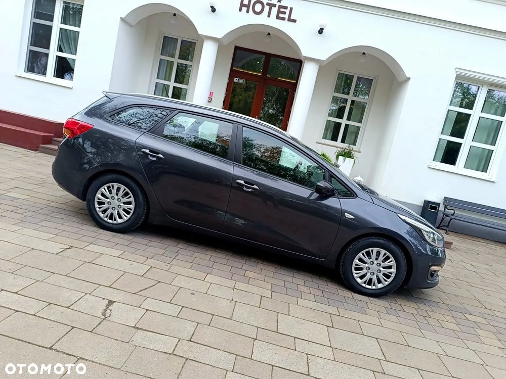 Kia Ceed 1.6 CRDi L - 16
