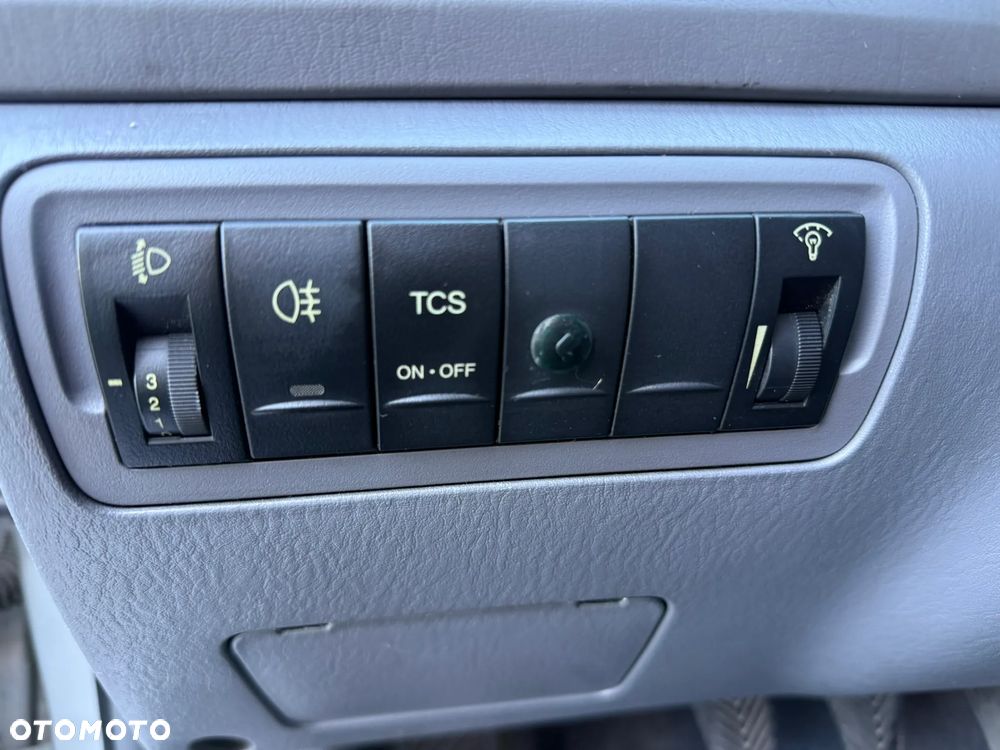 Kia Magentis 2.0 (air4) / Gold - 11