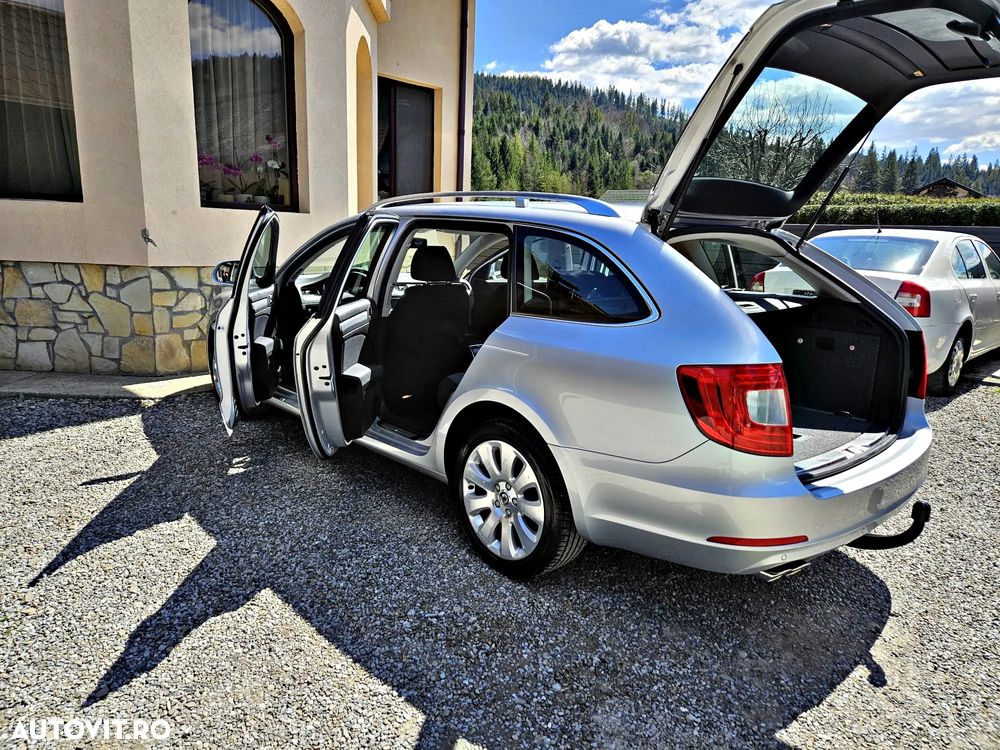 Skoda Superb 2.0 TDI Elegance - 13