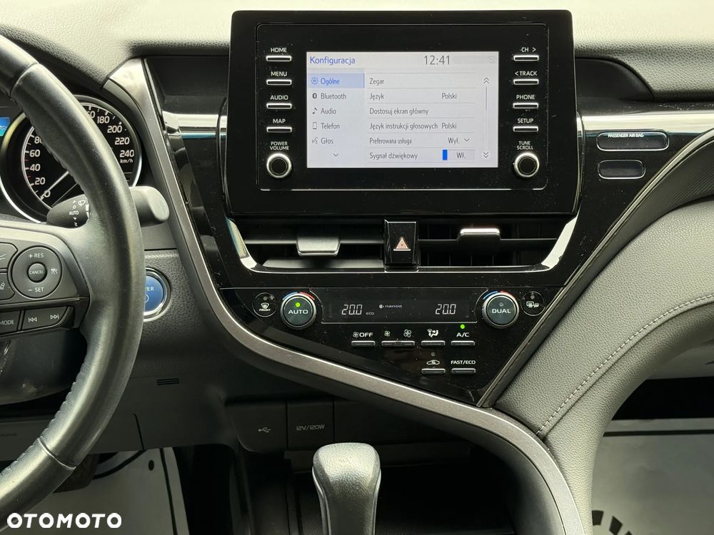 Toyota Camry 2.5 Hybrid Comfort CVT - 6