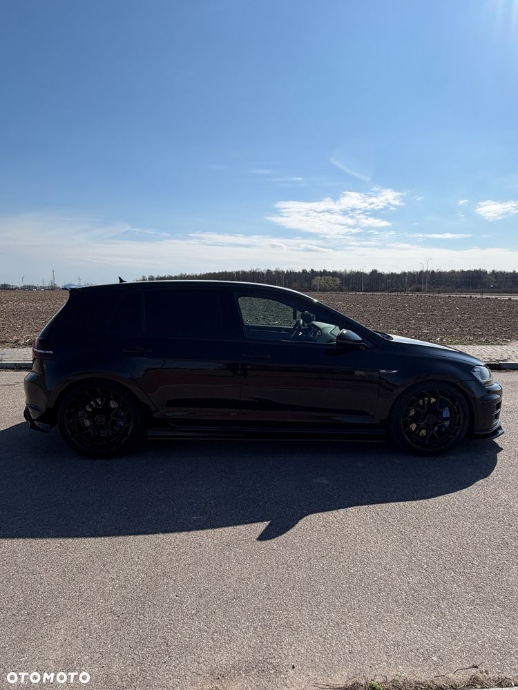 Volkswagen Golf - 2