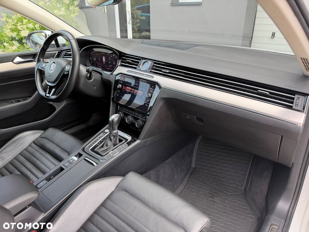 Volkswagen Passat 2.0 TDI BMT 4Mot Highline DSG - 10