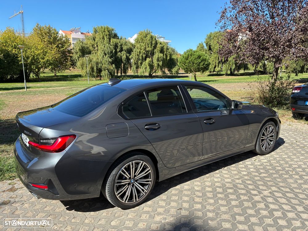 BMW 330 e iPerformance Advantage - 1