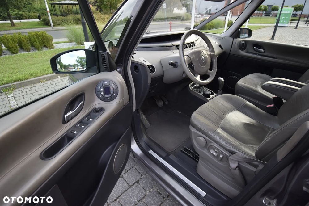 Renault Espace 3.0 dCi Initiale - 20