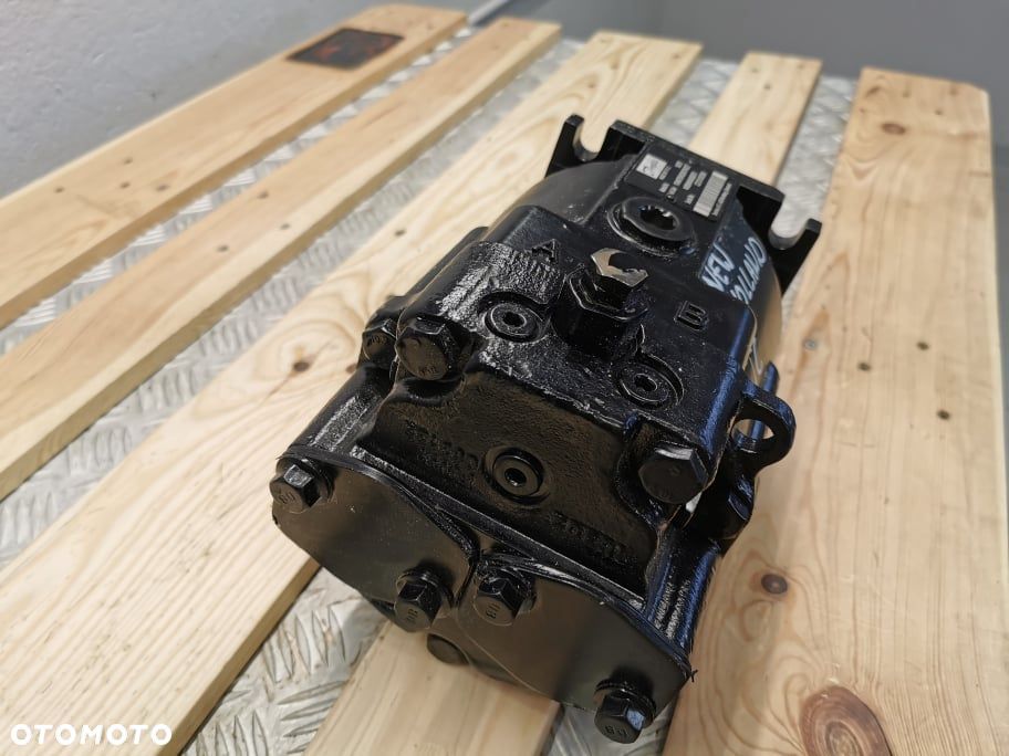 Hydromotor Danfoss {90M075NC0N7N0C7W00NNN0000F3} - 4
