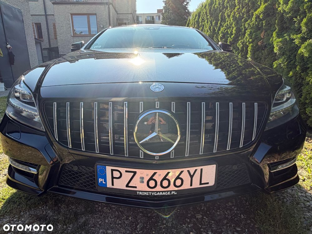 Mercedes-Benz CLS 350 CDI 4-Matic BlueEff - 12
