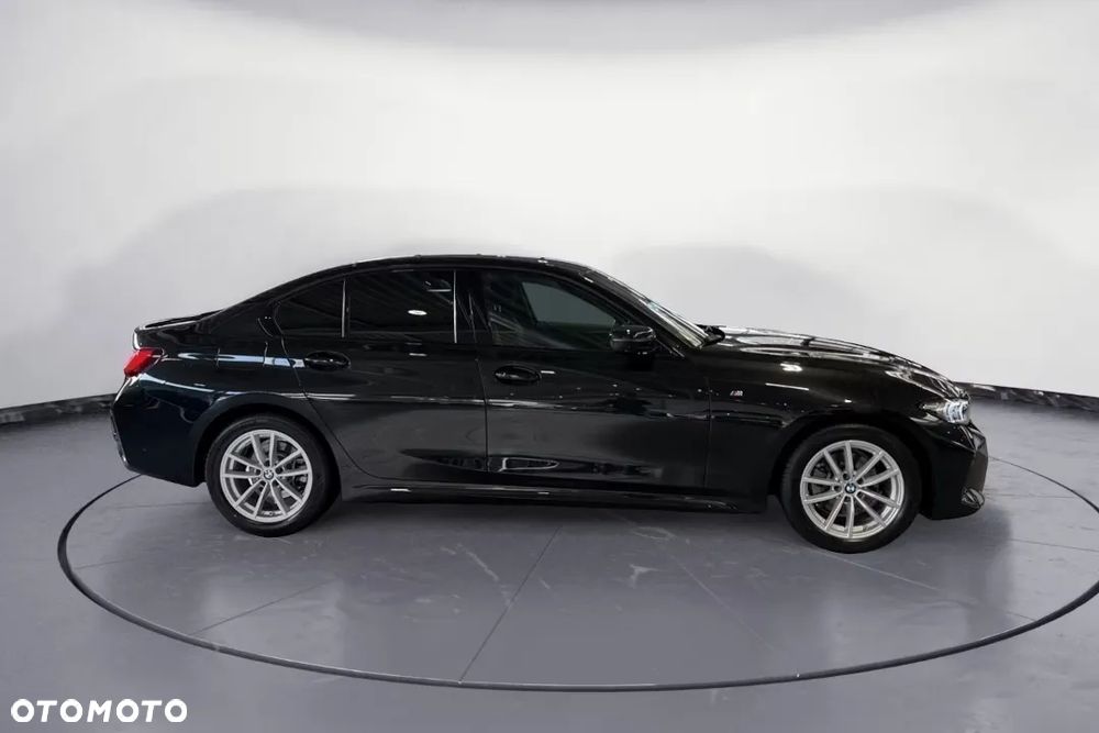 BMW Seria 3 320i - 3