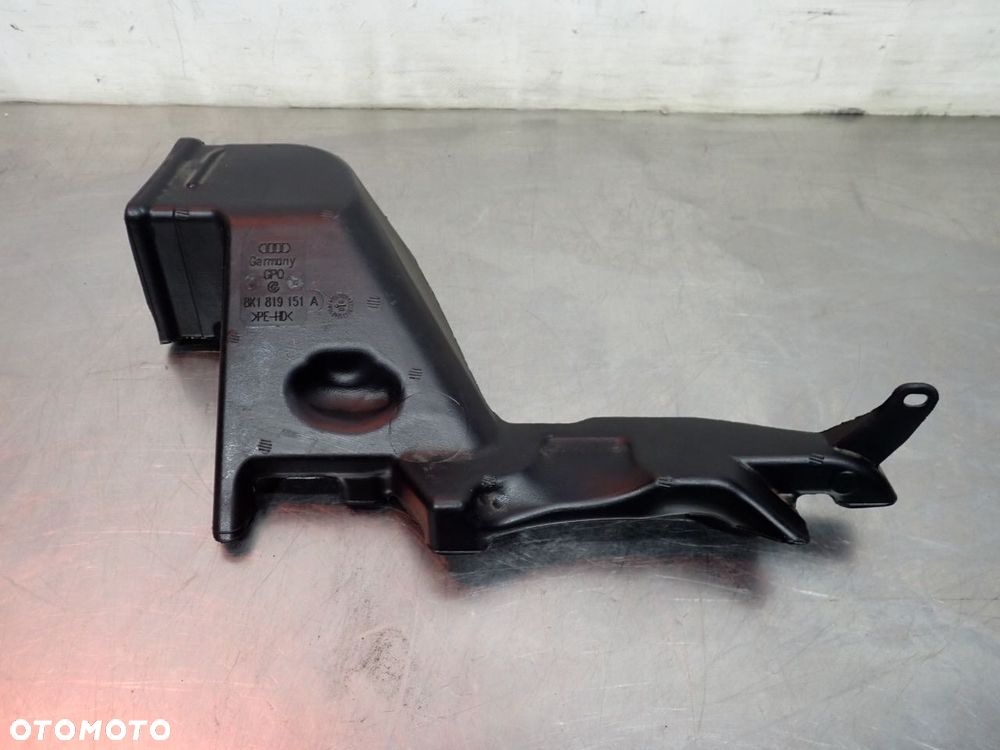 KIEROWNICA POWIETRZA AUDI A4 B8 - 1