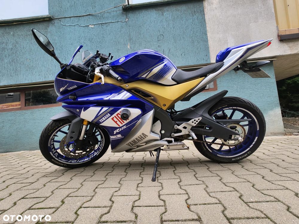 Yamaha YZF - 3